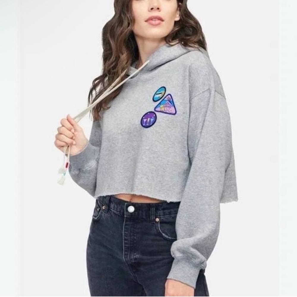 NWT Wildfox Cropped Hoodie Merit Badges Harley Pullover Raw Hem Comfy Size Large